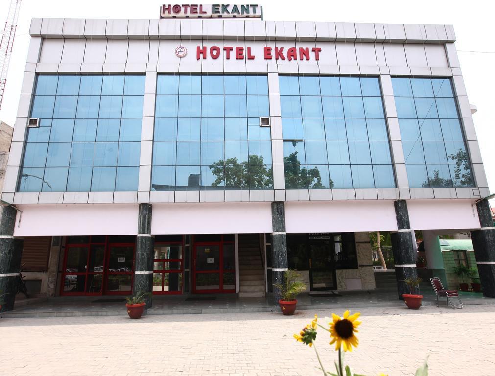 Hotel Ekant Faridabad Eksteriør bilde